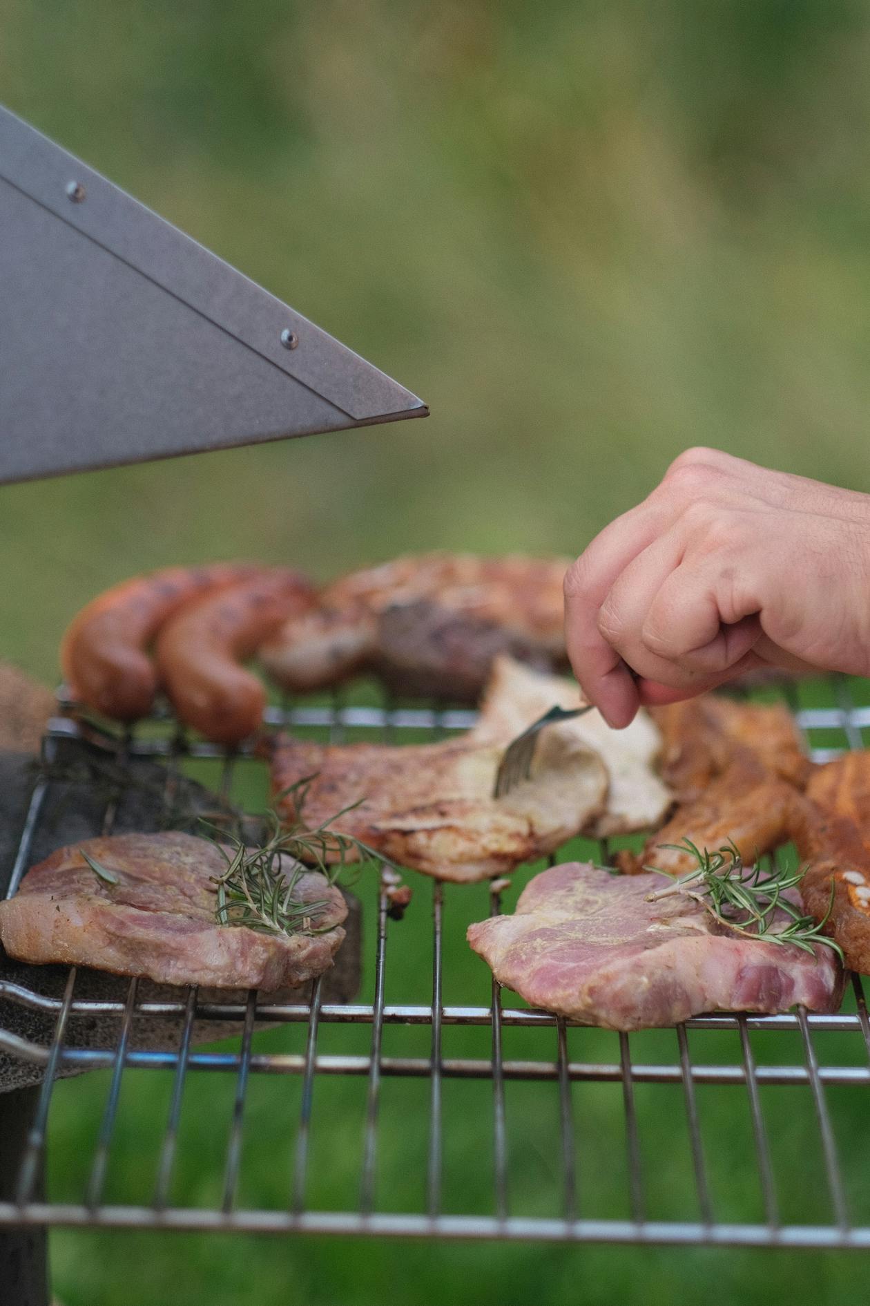 Grillen in Heidelberg: Die besten Grillplätze auf der Neckarwiese