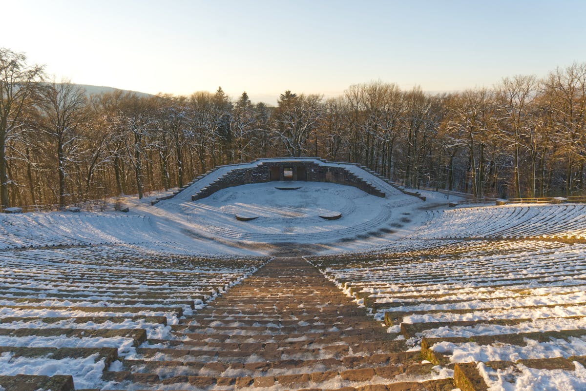 Thingstätte Heidelberg: Das NS-Freilichttheater auf dem Heiligenberg und seine Geschichte