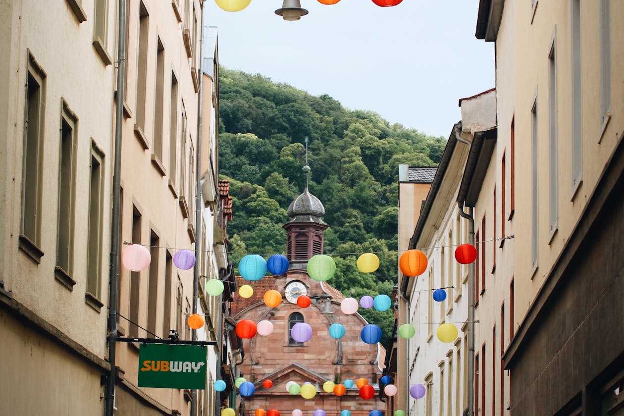 Straßenfeste und Kerwen in Heidelberg 2026: Alle Stadtteile mit Terminen