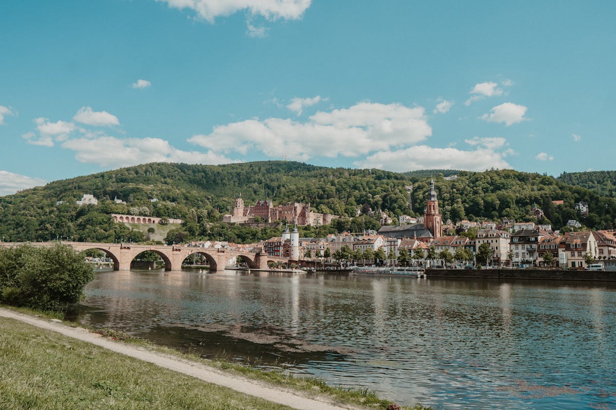Alte Brücke Heidelberg: Geschichte, Legenden und alles Wissenswerte zur Karl-Theodor-Brücke